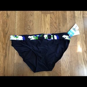 Bikini bottom (matching top in my closet)